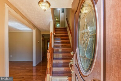 8401 Glade Ct, Columbia, MD 21046 - photo 7