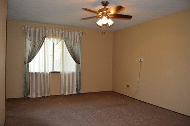 5615 W Ridgecreek Cir, Houston, TX 77053 - photo 7