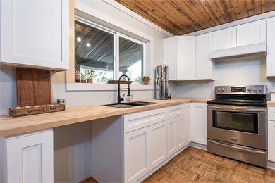 5222 Muller Ln, Potosi, WI 53820 - photo 6