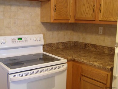 9 Irving Place, Menands, NY 12204 - photo 3