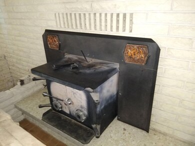 base wood stove
