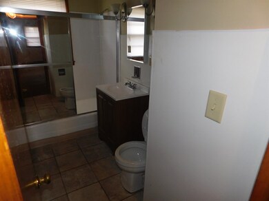 122 E 39th Ave, Gary, IN 46409 - photo 6