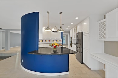 2804 Wood Wind Dr, Pantego, TX 76013 - photo 6