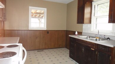 Kitchen with eat in area