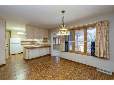 1904 74th St, Windsor Heights, IA 50324 - photo 4