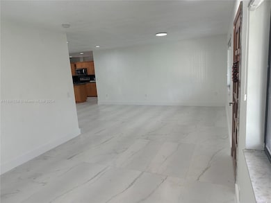 324 E 34th St, Hialeah, FL 33013 - photo 4