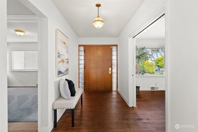 3805 Soundview Dr W, University Place, WA 98466 - photo 7