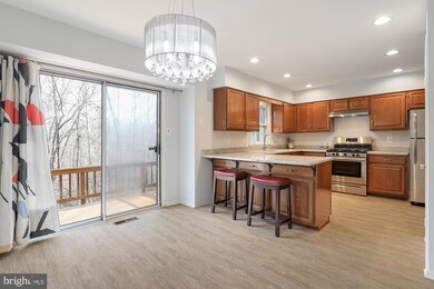 6800 Earthstar Ct, Springfield, VA 22152 - photo 2