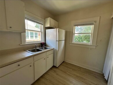 2421 Isabella 1 2 St, Houston, TX 77004 - photo 7