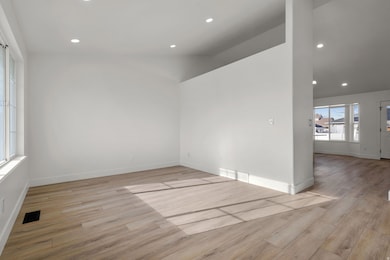 4976 W Wood Spring Dr, West Jordan, UT 84081 - photo 2