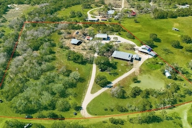 165 Mari-B Dr E unit 7, Center Point, TX 78010 - photo 2