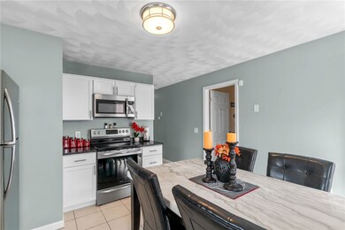 83 Brush Rd, Providence, RI 02909 - photo 3