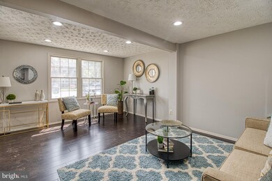 6826 Montivideo Square Ct, Falls Church, VA 22043 - photo 7