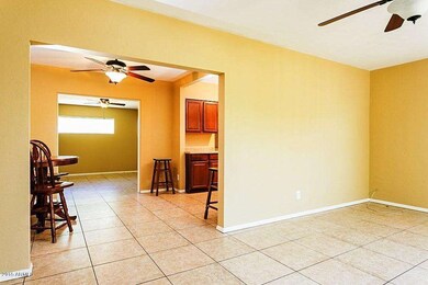 Living Room Dining Den