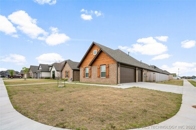 10422 S 233rd East Place, Broken Arrow, OK 74014 - photo 3