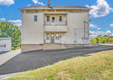 864 S Main St unit 2, Old Forge, PA 18518 - photo 2