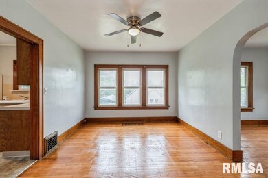 1523 N Division St, Davenport, IA 52804 - photo 5