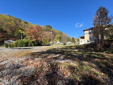 330 Robert C Byrd Dr, Sophia, WV 25921 - photo 7