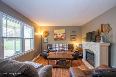 433 Dogwood Dr, Mount Washington, KY 40047 - photo 3