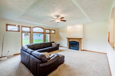 404 N Bergamont Blvd, Oregon, WI 53575 - photo 7