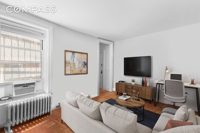 261 W 22nd St unit 5, New York, NY 10011 - photo 2