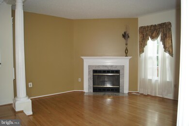 13919 Gunners Place, Centreville, VA 20121 - photo 3