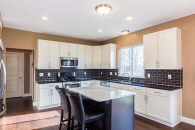 Kitchen - Center Island (close up)