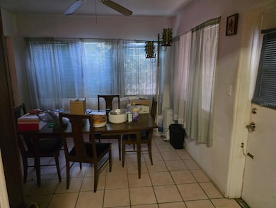 2728 Prospect St, Sarasota, FL 34239 - photo 3