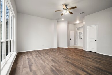 704 S Muskogee Ave, Claremore, OK 74017 - photo 4