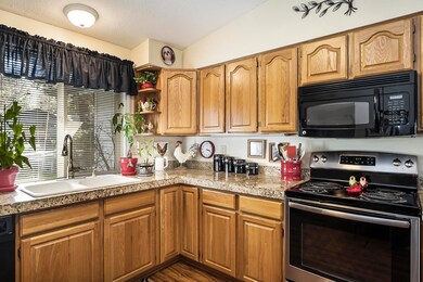 20468 Whistle Punk Rd, Bend, OR 97702 - photo 6