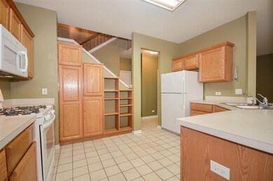 2316 Sandy Creek Dr unit 6, Algonquin, IL 60102 - photo 4