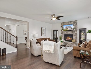 12900 Hoadly Manor Dr, Manassas, VA 20112 - photo 7