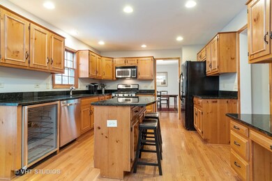 1909 Vassar Dr, Naperville, IL 60565 - photo 4