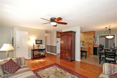 119 Friendly Cir, Statesville, NC 28625 - photo 6