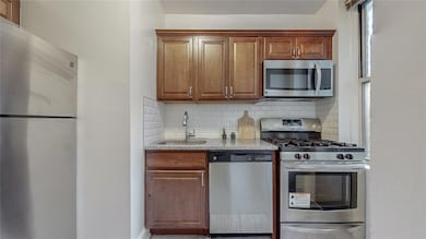 Traymore Apartments unit 2H, Forest Hills, NY 11375 - photo 5
