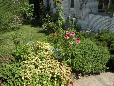 547 Furnace St, Emmaus, PA 18049 - photo 4