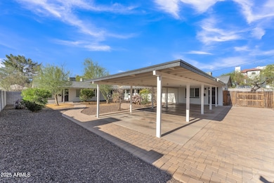 1024 E Mitchell Dr