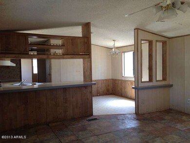 Kitchen & breakfast