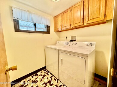 207 S Rear S Irving Ave, Scranton, PA 18505 - photo 7