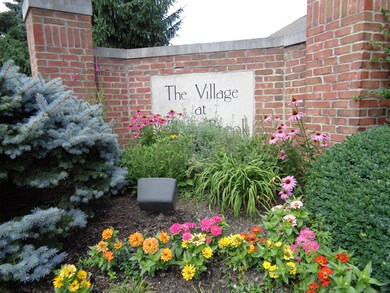 975 Willow Bluff Dr unit 975, Columbus, OH 43235 - photo 2