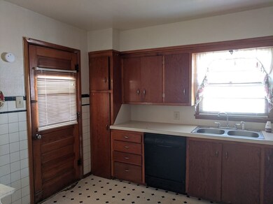 112 E Elder Ave, Duncan, OK 73533 - photo 4