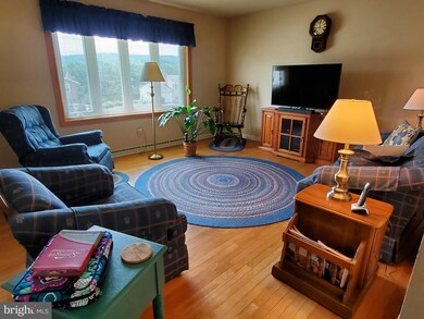 1527 Commonwealth Blvd, Reading, PA 19607 - photo 2