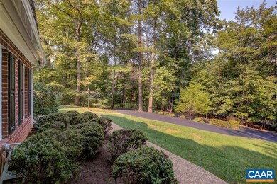 1570 Old Oaks Dr, Charlottesville, VA 22901 - photo 3