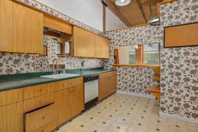 Rivermoor Landing unit 15, Newmarket, NH 03857 - photo 5