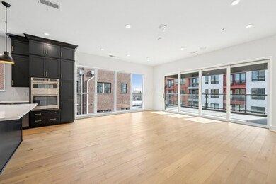 3-web-or-mls-Dickenson St 303-003
