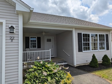 22 Snowberry Cir unit B, Deerfield, MA 01373 - photo 4