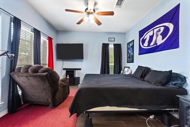 810 Wandering Ct, Granbury, TX 76049 - photo 6