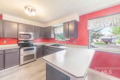 404 Linden Dr, Lewiston, ID 83501 - photo 6