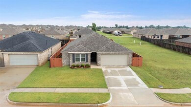 5217 Nicole Dr, Tuttle, OK 73089 - photo 3