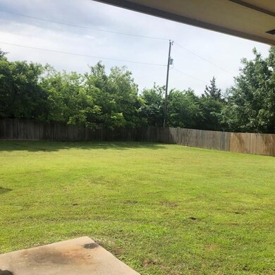 309 Bryant St, Pottsboro, TX 75076 - photo 4